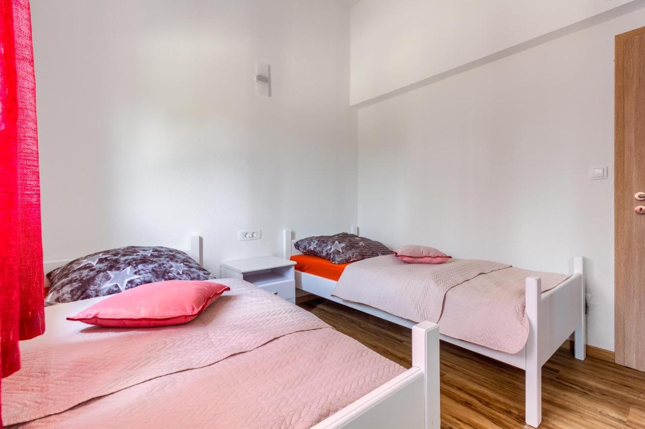 Apartmani Rialto Kakma Exterior photo